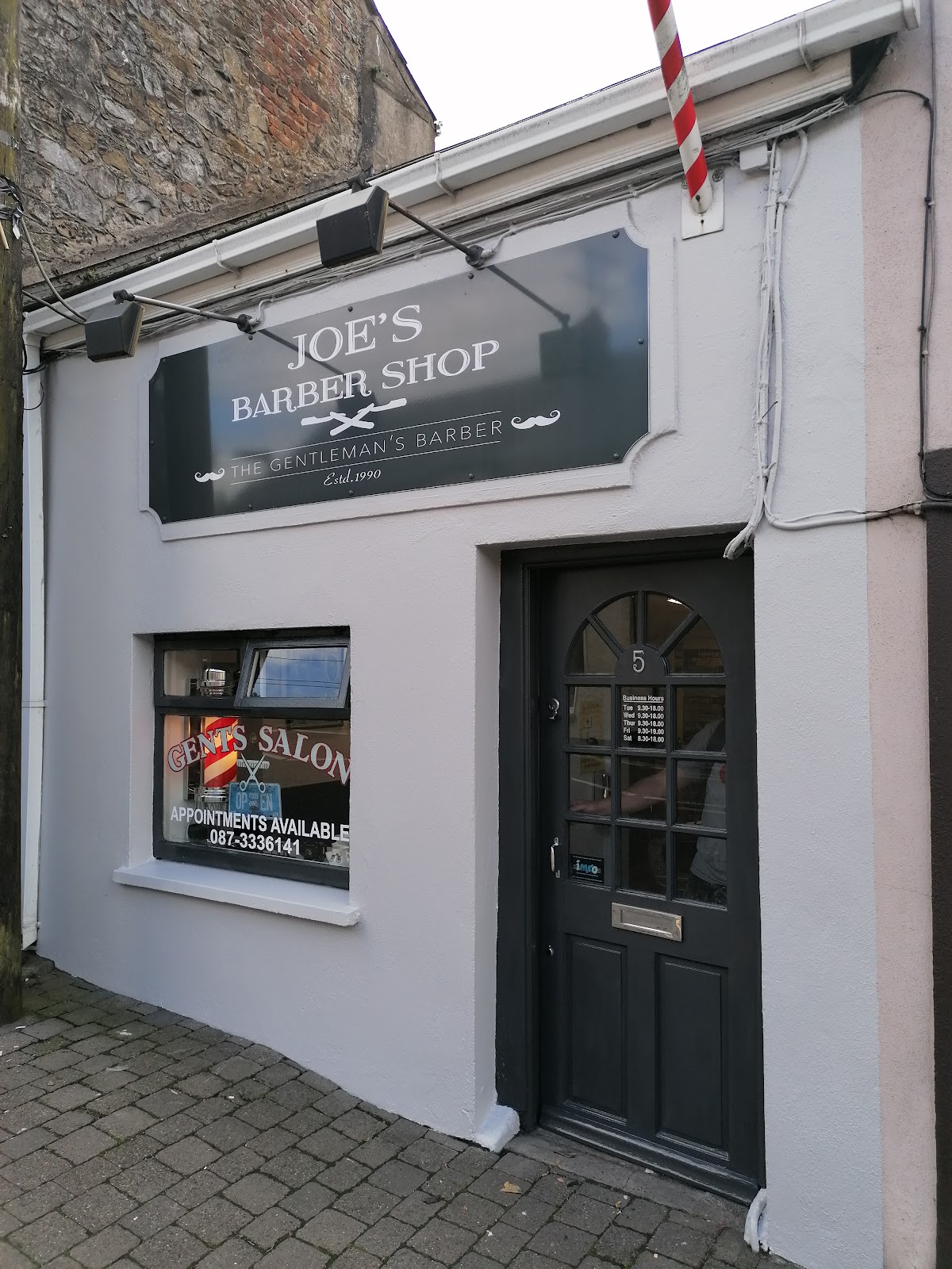 The Joe’s Barber Shop shopfront at 5 Boherclogh Street, Cashel